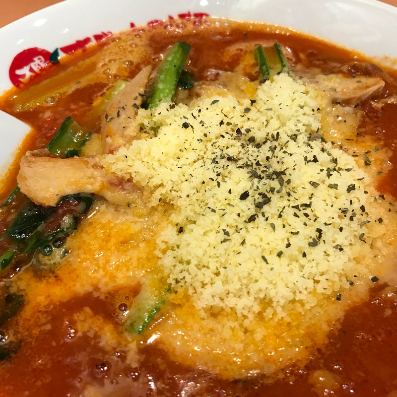 太陽のチーズラーメン(太陽のトマト麺 なんば御堂筋グランドビル支店)