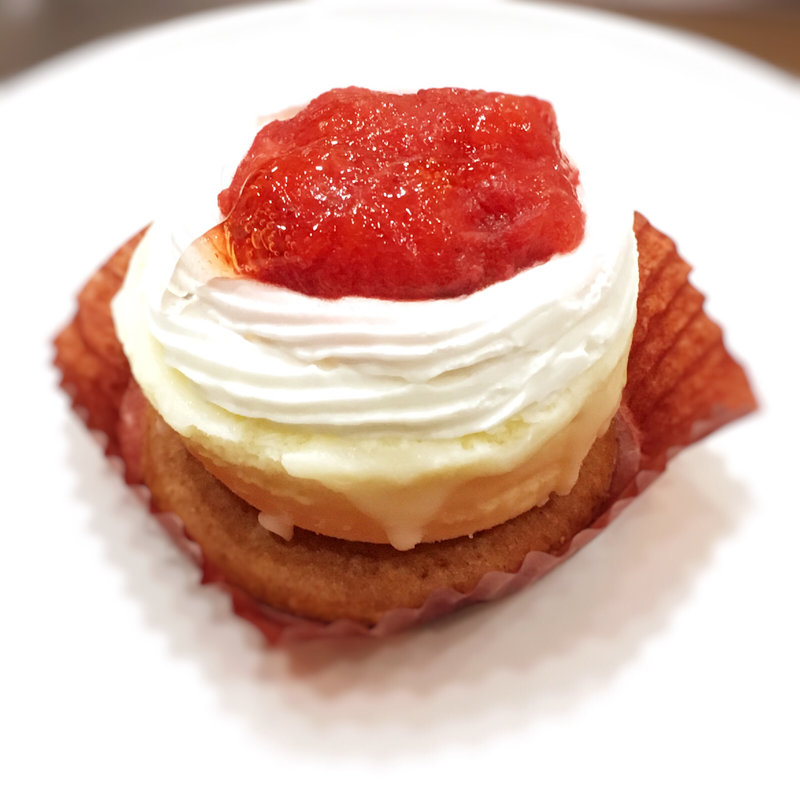 ストロベリー&クッキーチーズケーキ(スターバックスコーヒー ＫＩＴＴＥ博多店)