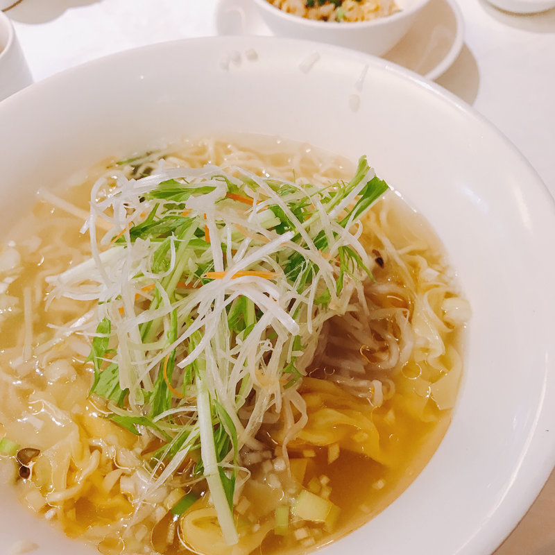 ワンタン麺(天厨菜館 渋谷店 （テンツウサイカン）)