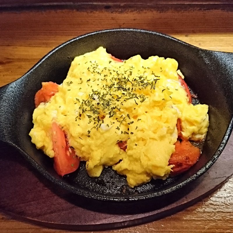 焼きトマト スクランブルエッグ(Solo de Gnome ソロデノーム)