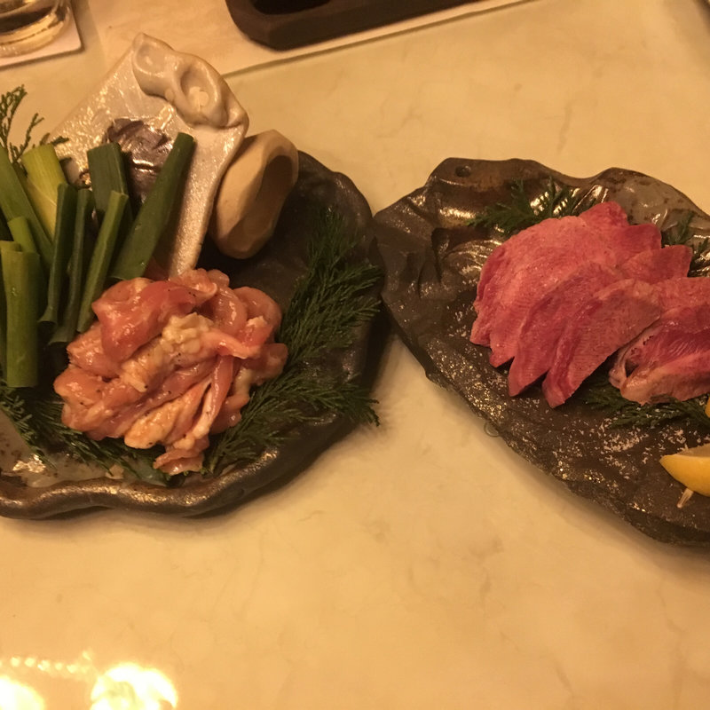 厚切りタン&鶏肉せせり(ほむら)