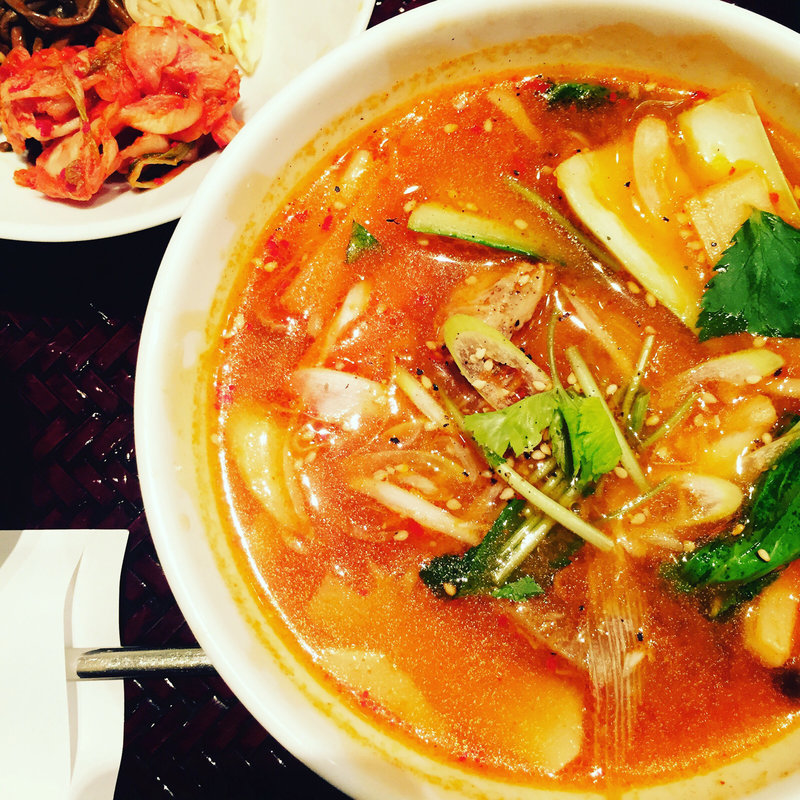 ユッケジャンスープ(焼肉チャンピオン 羽田空港第３ターミナル店)