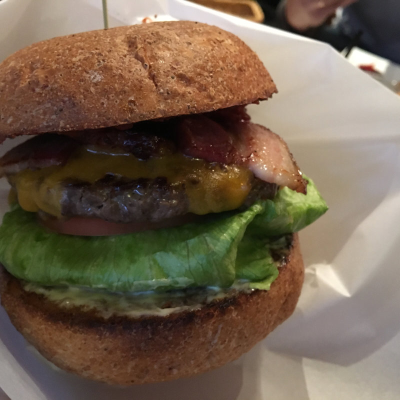 ベーコンチーズバーガーLlarge(Esquerre Cafe)