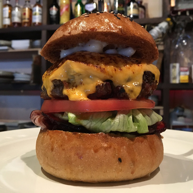 ベーコンチーズバーガー(創作うまいもんや ばず)
