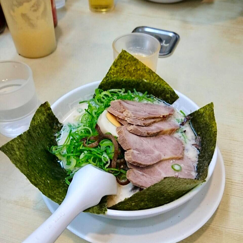 ネギのりチャーシュー麺(博多天神 渋谷南口店)