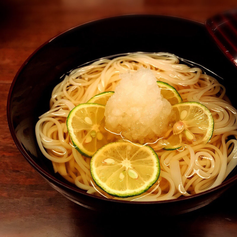 冷やし素麺すだちおろし(楽食酒 圓 （らくしょくしゅ まる）)