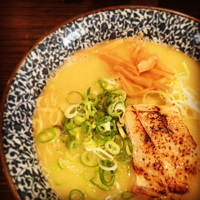 こってり鶏ラーメン(　鶏そば一瑳)