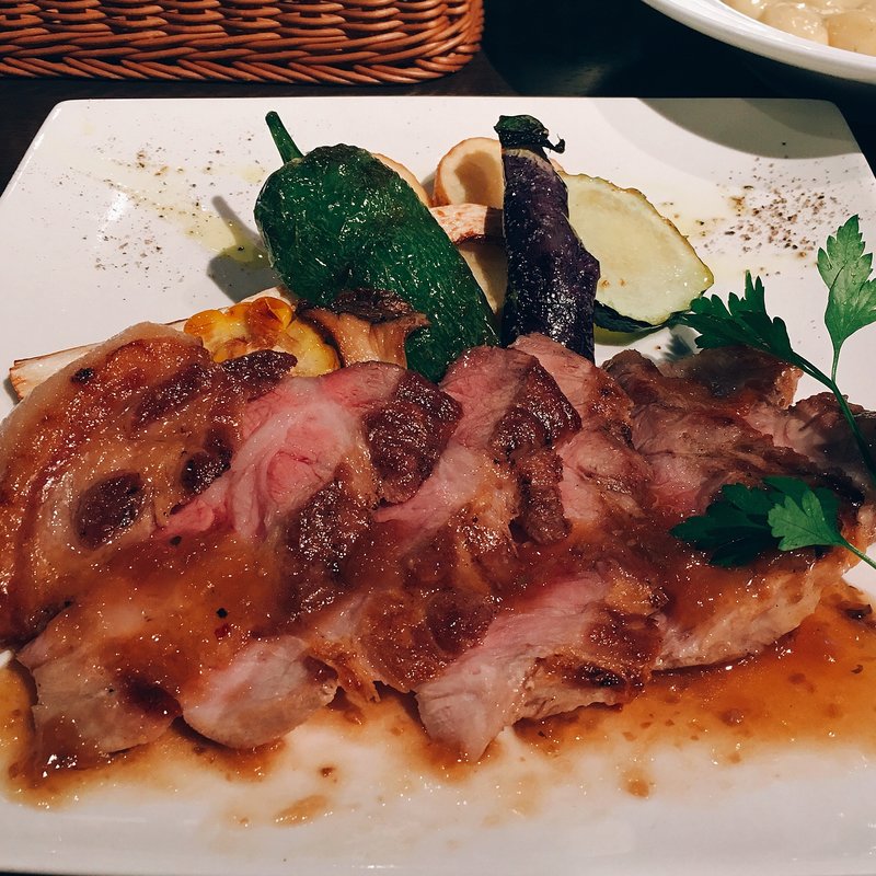 館ヶ森高原豚のグリエ　tamayaソース(beer&wine厨房tamaya八丁堀店)