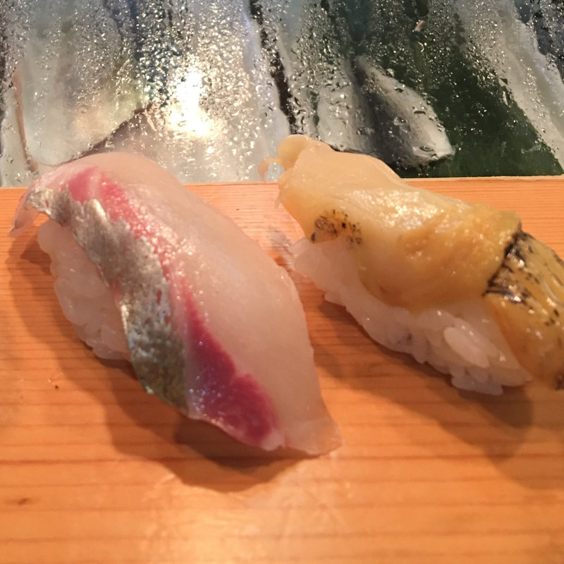 アジと北海つぶ(にぎり屋 大膳)