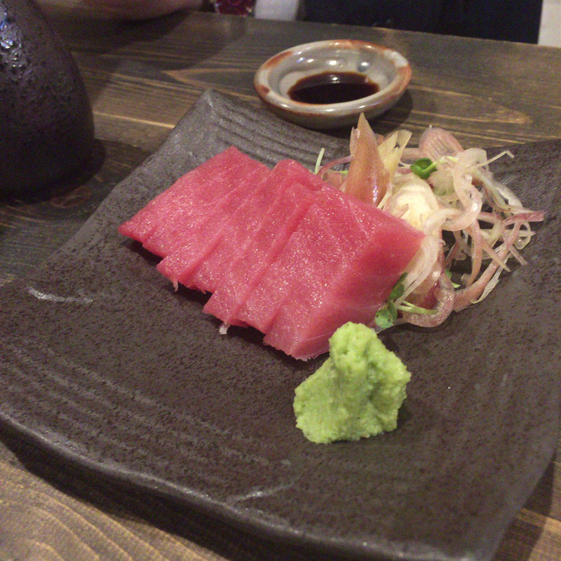 まぐろ造り(串焼きと炉端のお店 なべ家)