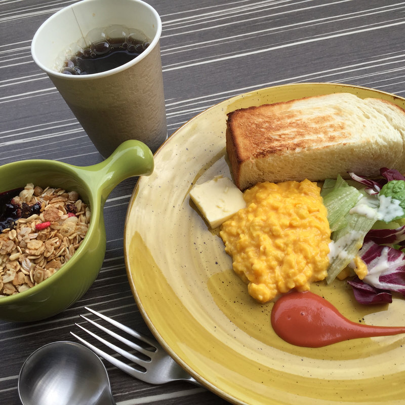 モーニング(俺のベーカリー&カフェ)