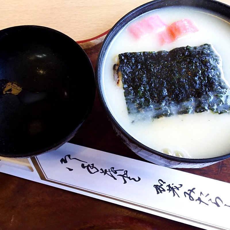 雑煮(加茂みたらし茶屋 （かもみたらしちゃや）)