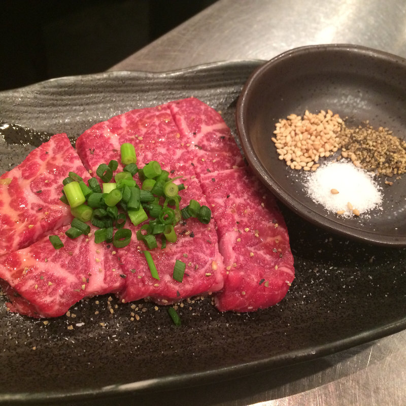赤身厚切りステーキ(卸）新宿食肉センター極 本店)