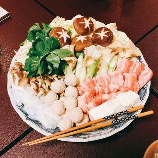 寄せ鍋(あさひ寿し)