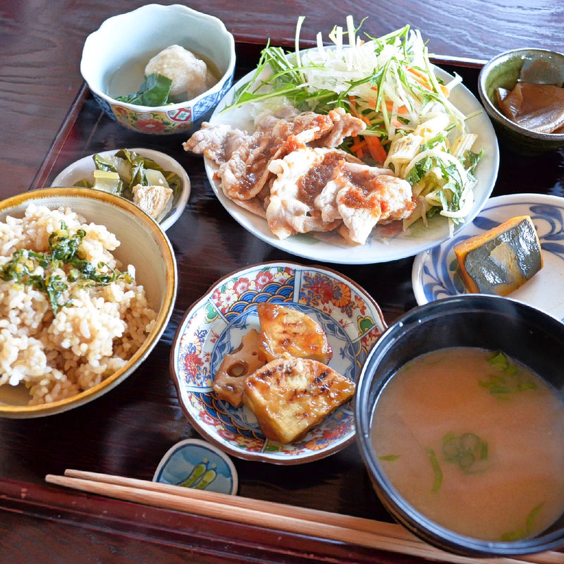 きょうのお昼ごはん（豚の生姜焼）(きんしゃり食堂 )