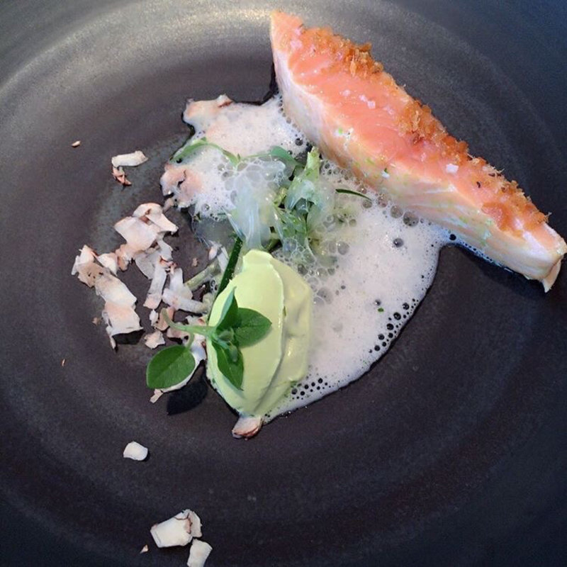 鱒 サワークリーム(エスキス （ESqUISSE）)