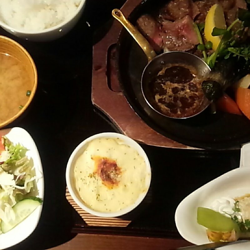 サーロインステーキ和風おろしソース(草木万里野 （クサキマリノ）)