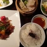 白身魚と彩り野菜の黒みそ炒め