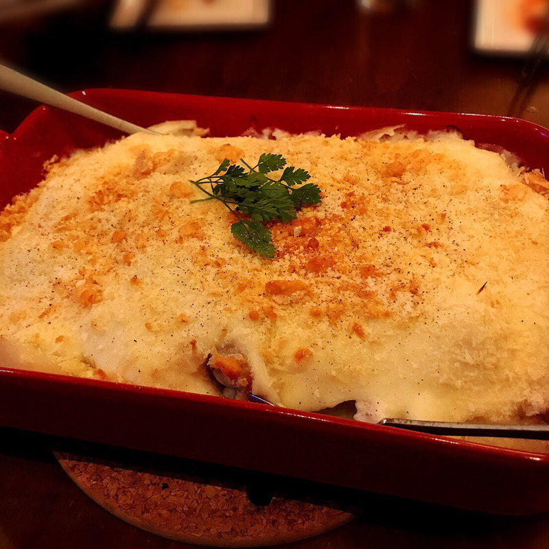 白子と牡蠣のグラタン(バー 832(hachimitsu))