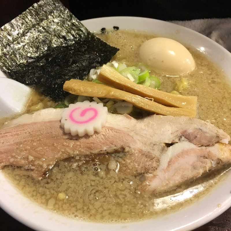 豚めん・味玉TP(一球)