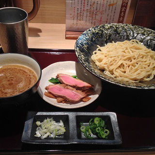 やさしい味わいが魅力！新橋で味わう鴨そば4選