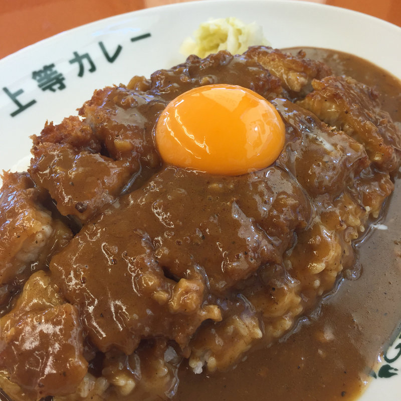 トンカツカレー 生卵トッピング(得正・上等カレー 岸和田店)