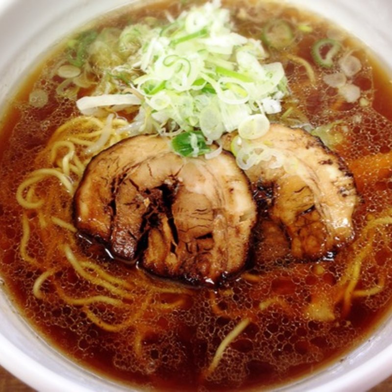 醤油ラーメン（大盛）(らーめん　花つばき )