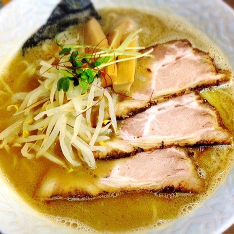 とんこつらー麺(らー麺 塩や )