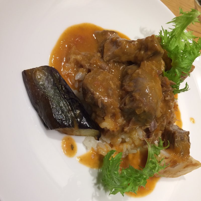 本日の肉料理 子羊肩肉の煮込み(フェルム・ド・レギューム)