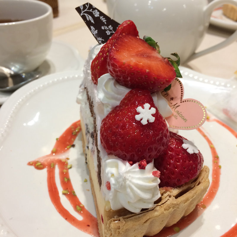 あまおうとミクルクリームのカスタードタルト(ラ・メゾン アンソレイユターブル 伊勢丹松戸店 （La Maison ensoleille table）)