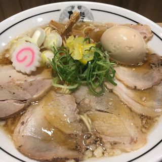 味玉ラーメン（大）(京都 麺屋たけ井 阪急梅田店 （きょうと めんやたけい）)