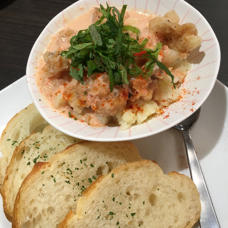 大山どりと大葉の明太クリームポテトサラダ（バケット付き）(焼処 大山どり・鍋 ゆきひら 伊川谷本店)