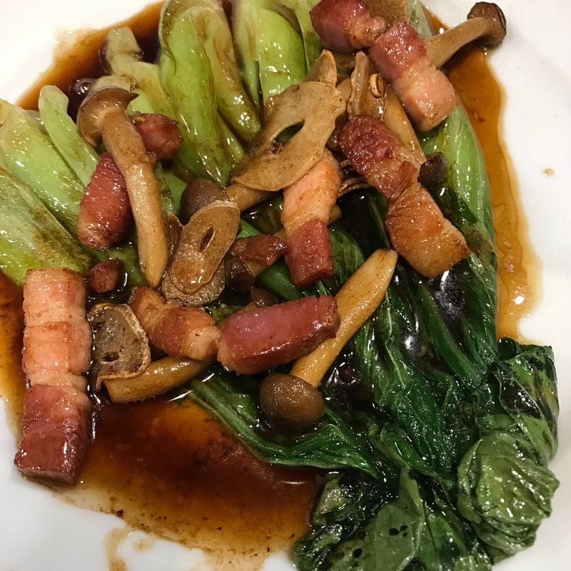 チンゲン菜ステーキ(エキベーコン （EKI BACON）)