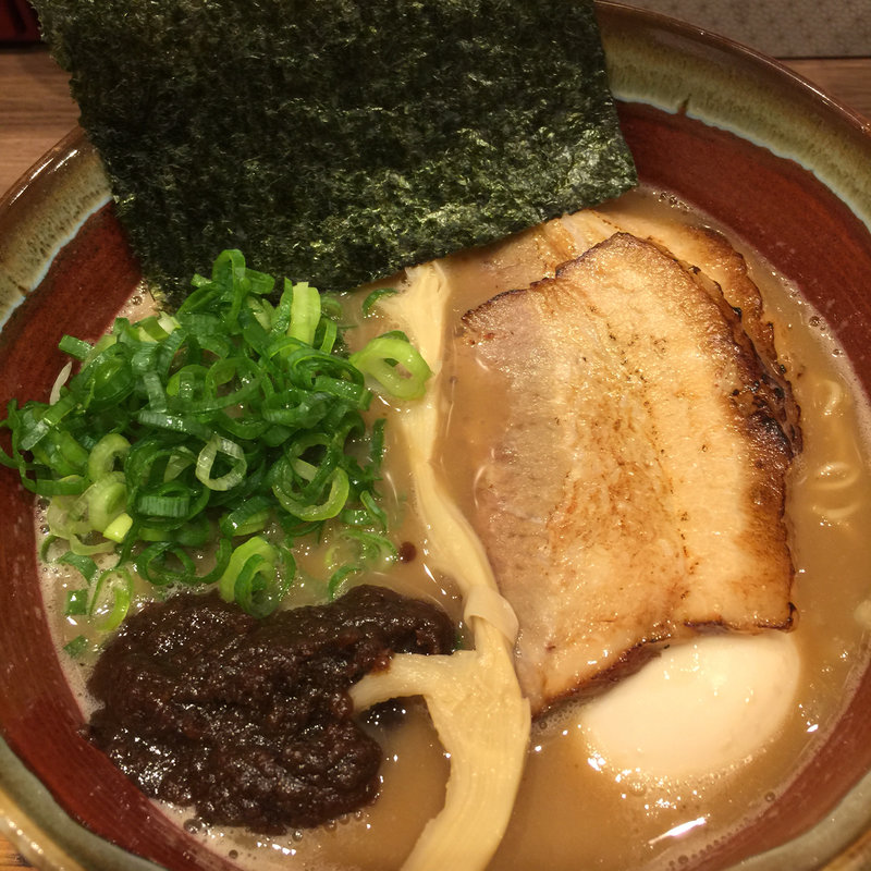 豚そばストロング(横浜家系ラーメン ぎん家 名古屋駅西口店)
