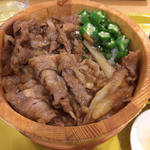 神戸牛すき焼き風(おひつごはん四六時中 神戸ハーバーランドumie店 )