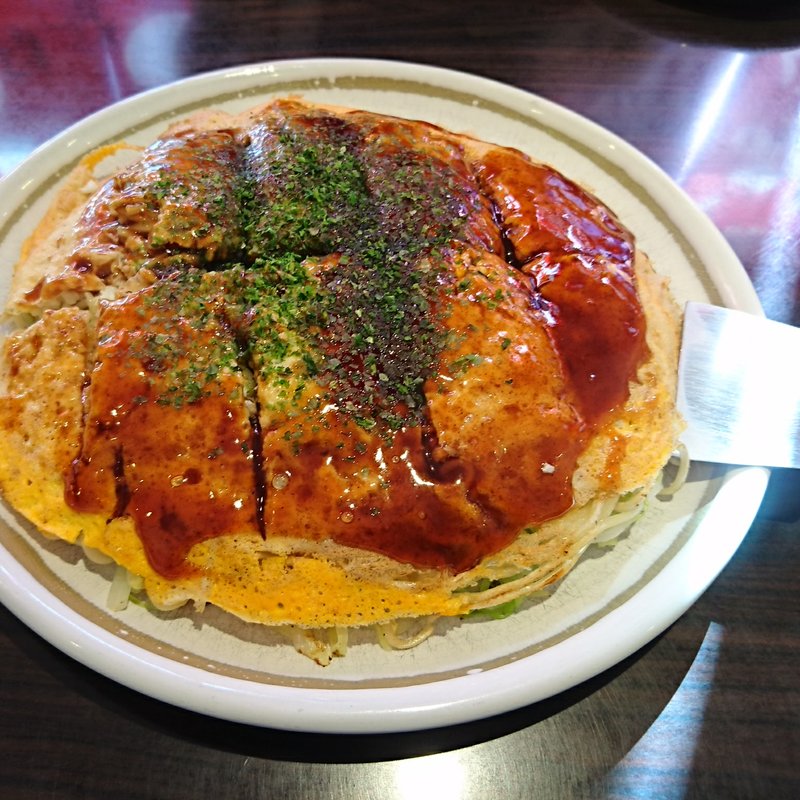 広島焼 (広島流お好み焼き)(八喜屋 （やきや）)