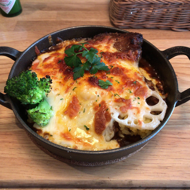 柔らか煮込みビーフのオーブン焼きカレー(ケロッグアンドカリー querog and curry)