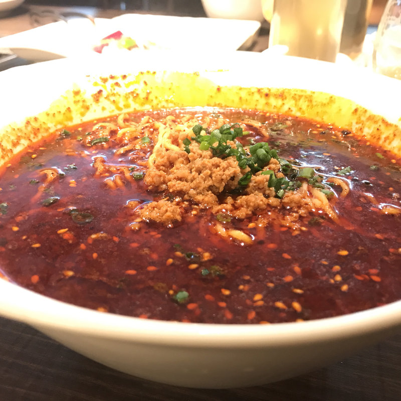 すごく辛い担々麺(原宿焼肉 KINTAN)