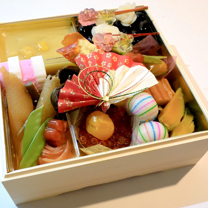 おせち(天勝 本店 （てんかつ）)