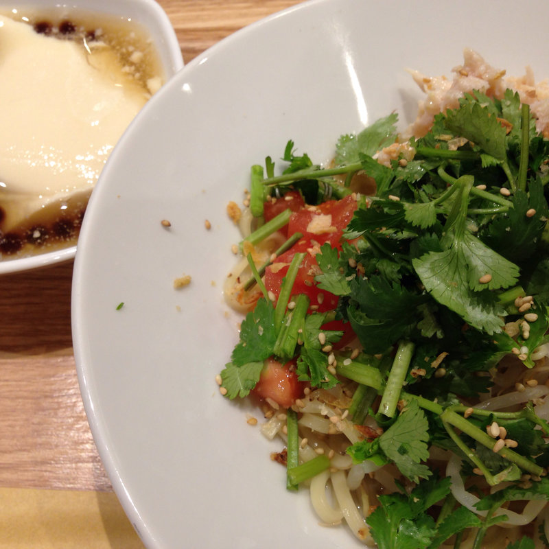 塩鶏香菜乾麺 Aセット(春水堂 横浜ポルタ店)