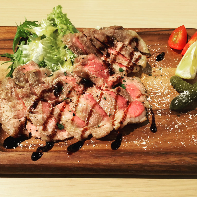 米の娘豚のタリアータ(オイッティ マルシャン)