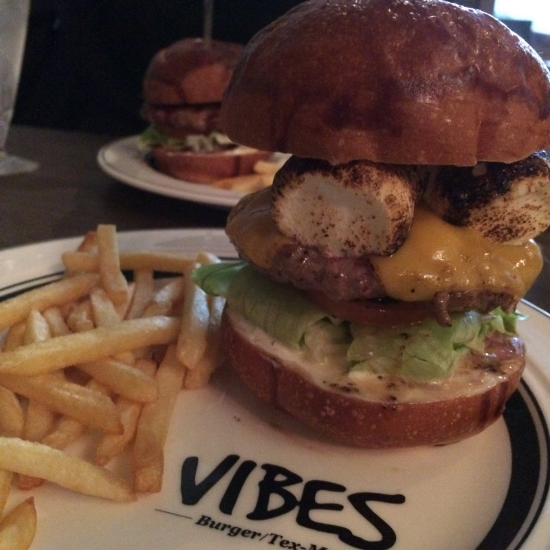 マシュマロチーズバーガー(VIBES （バイブス）)