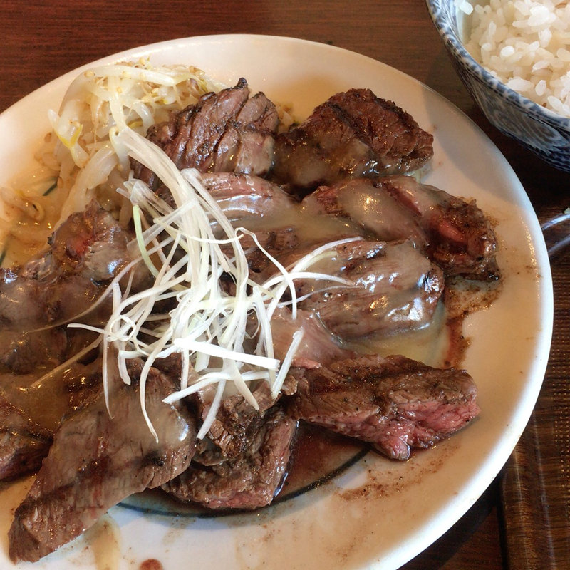 牛ハラミ焼きランチ(塩ダレ)(しずる )
