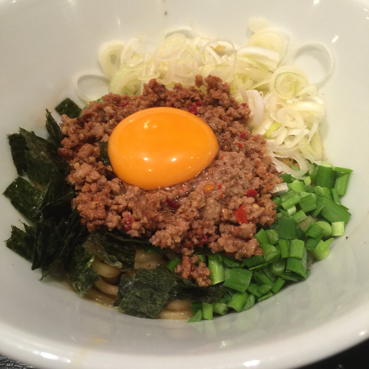 神戸三宮駅周辺で食べられるまぜそばランキング Sarah サラ