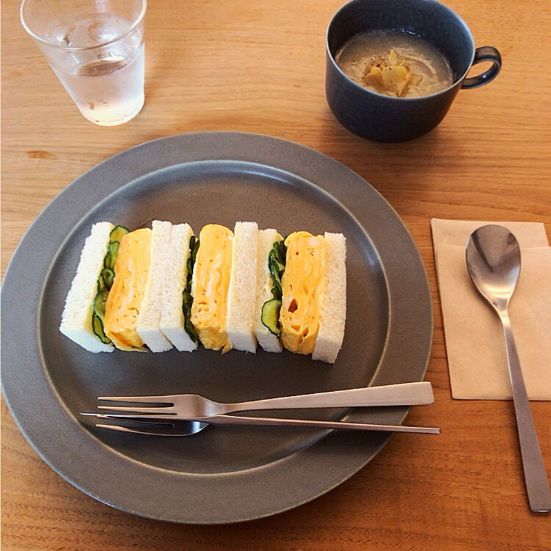 卵と塩もみキュウリのサンドウィッチ(鹿の舟 囀)