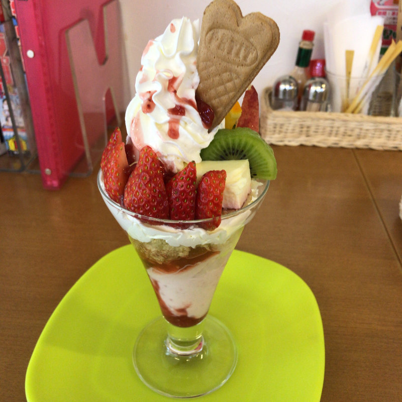 いちごレアチーズパフェ(果実の星野屋 )