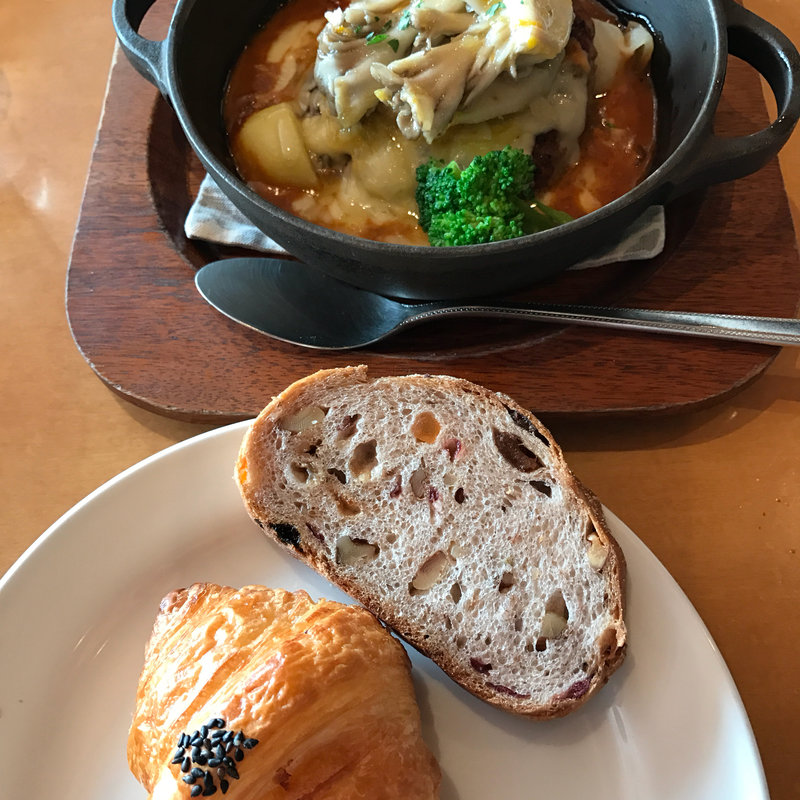 和牛ほほ肉の野菜をたっぷり使ったソースの赤ワイン煮（ランチ）(PINY片瀬山本店)