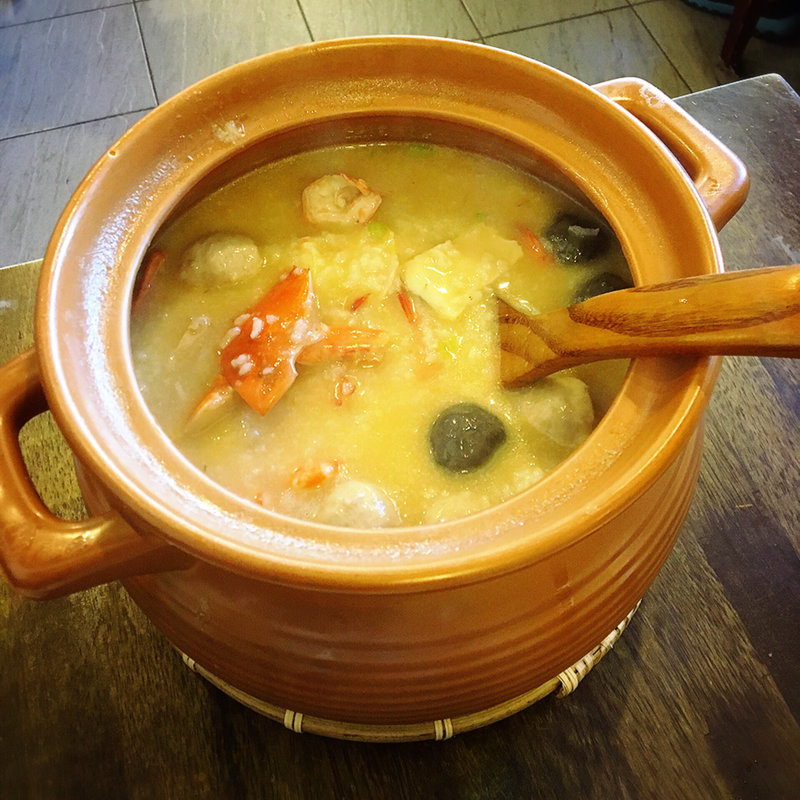 アワビ粥（鮑魚粥）(六必居潮州沙鍋粥)