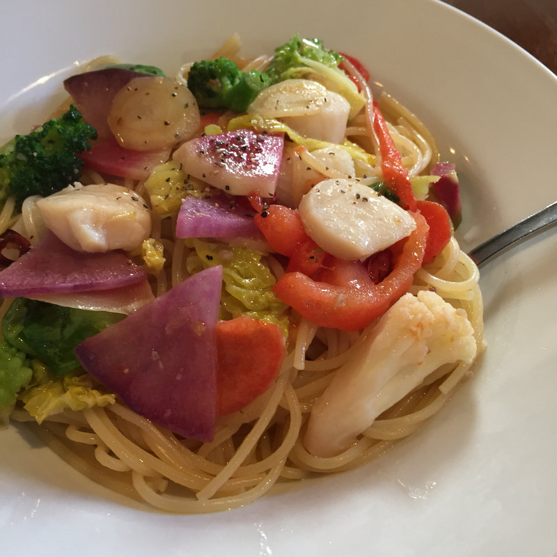 ホタテと鎌倉野菜のアーリオオーリオ(Dolce far niente ドルチェ ファール ニエンテ)