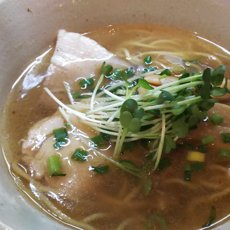 丸鶏旨味そば塩(麺屋33 （めんやさんじゅうさん）)